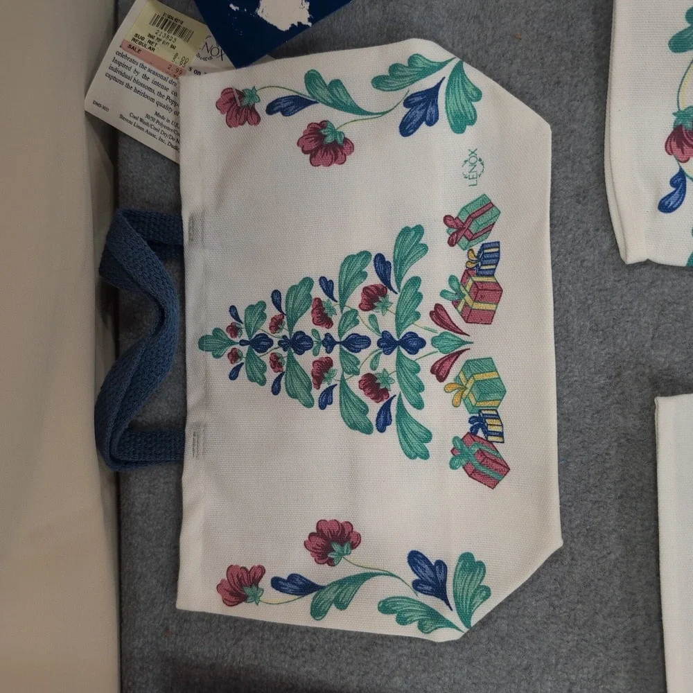Lenox Poppies on Blue Christmas Tree Fabric Gift Bags Set of 8 NWT Made in USA